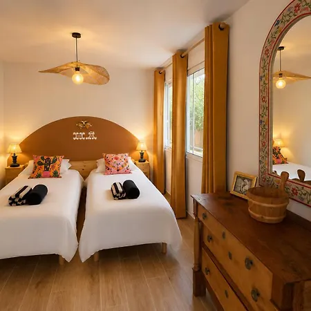 Magic Villa, 15 People For Families Or Groups Of Friends Villa
