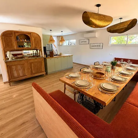 Magic Villa, 15 People For Families Or Groups Of Friends Villa